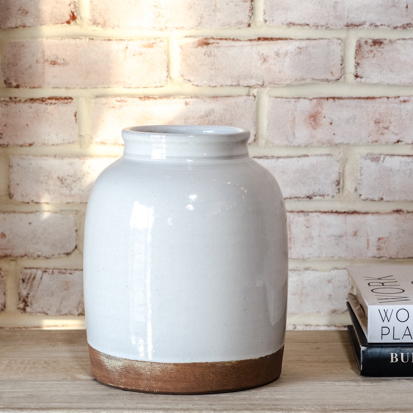 9.85" 2 TONE CERAMIC VASE