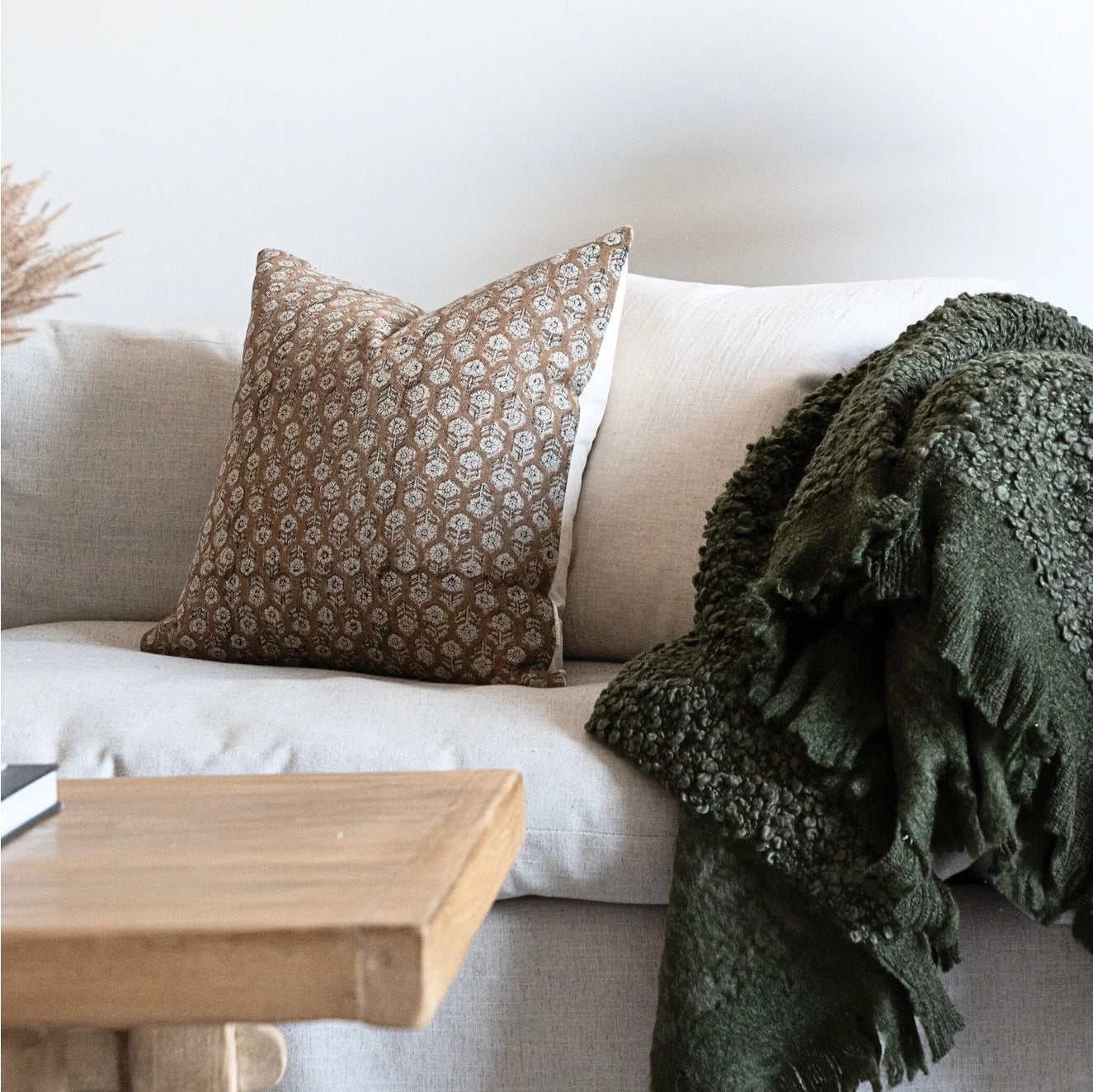 Betsy Pillow with Insert | 2 Sizes
