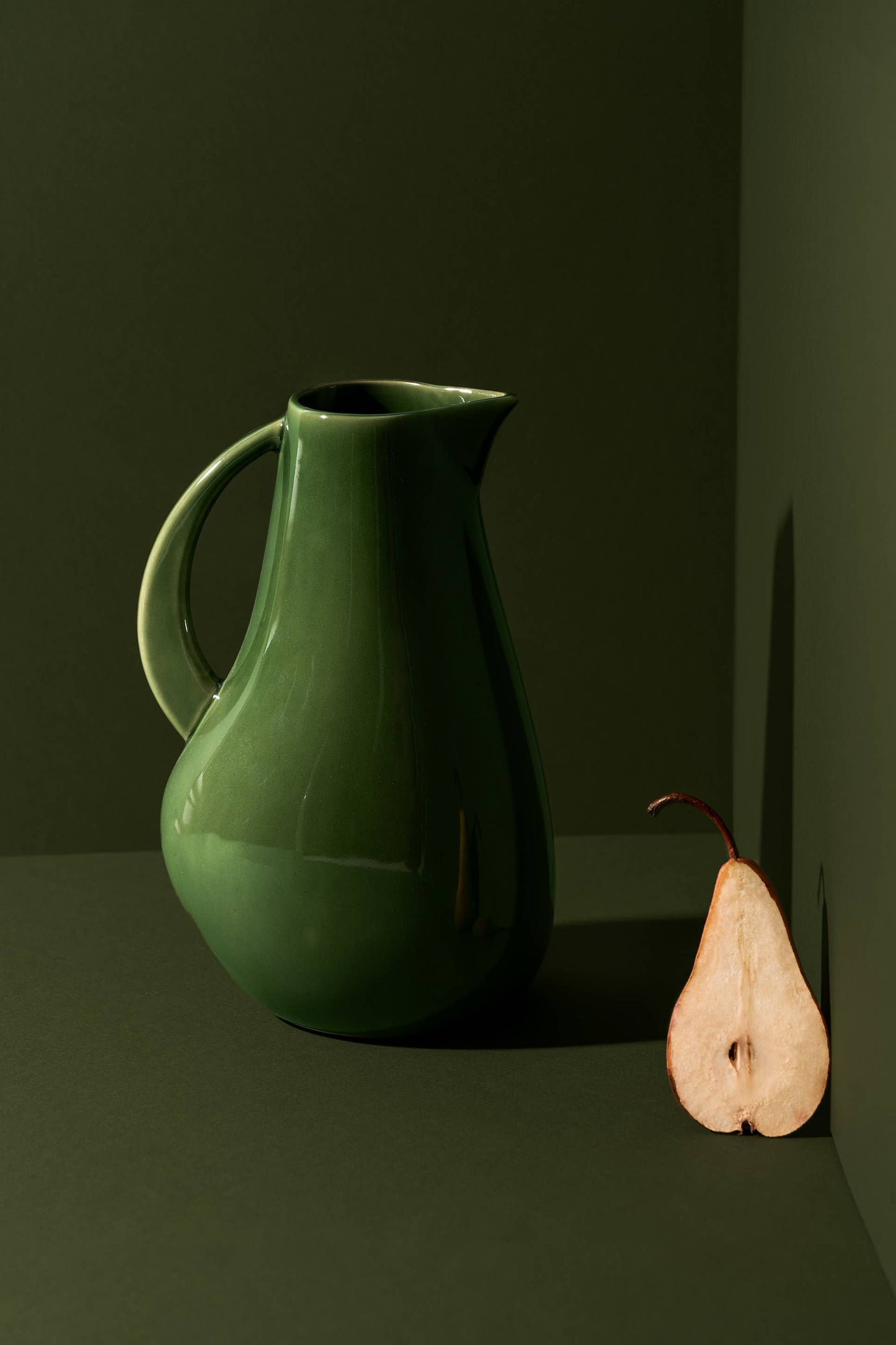 Stoneware Pitcher | Kuduo 64 oz: Matte White - Magnolia Lane co. Home + Garden + Gift