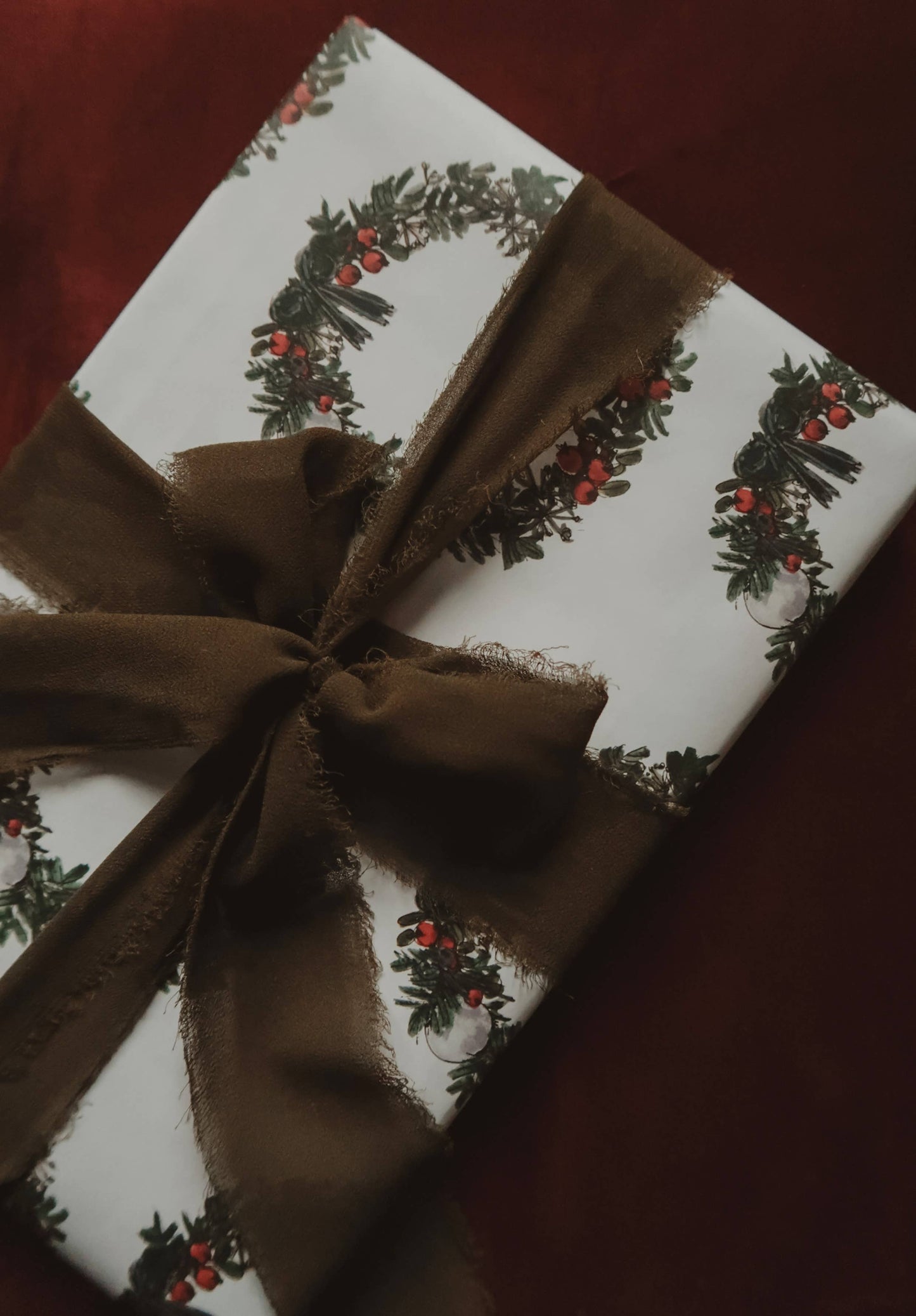 Set Of 3 Pieces Christmas Wreath white Wrapping Paper