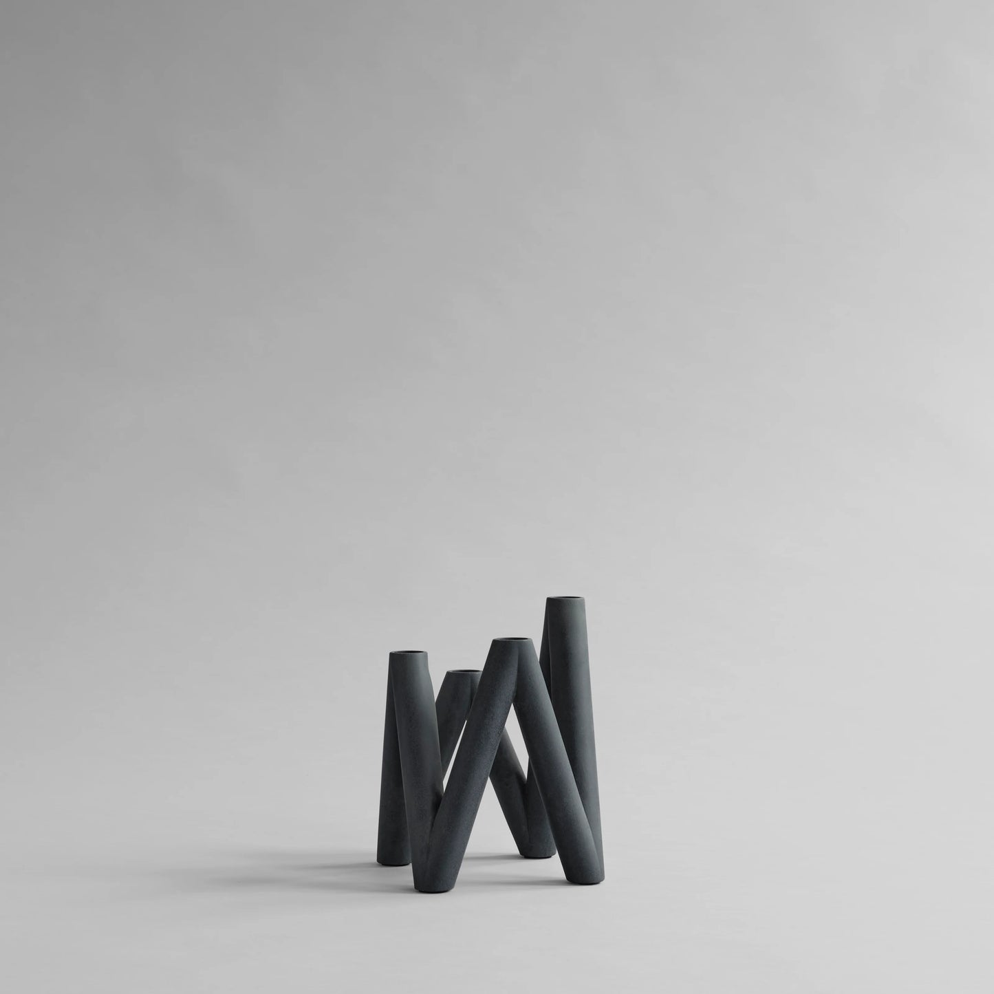 W Candleholder | 2 Colours