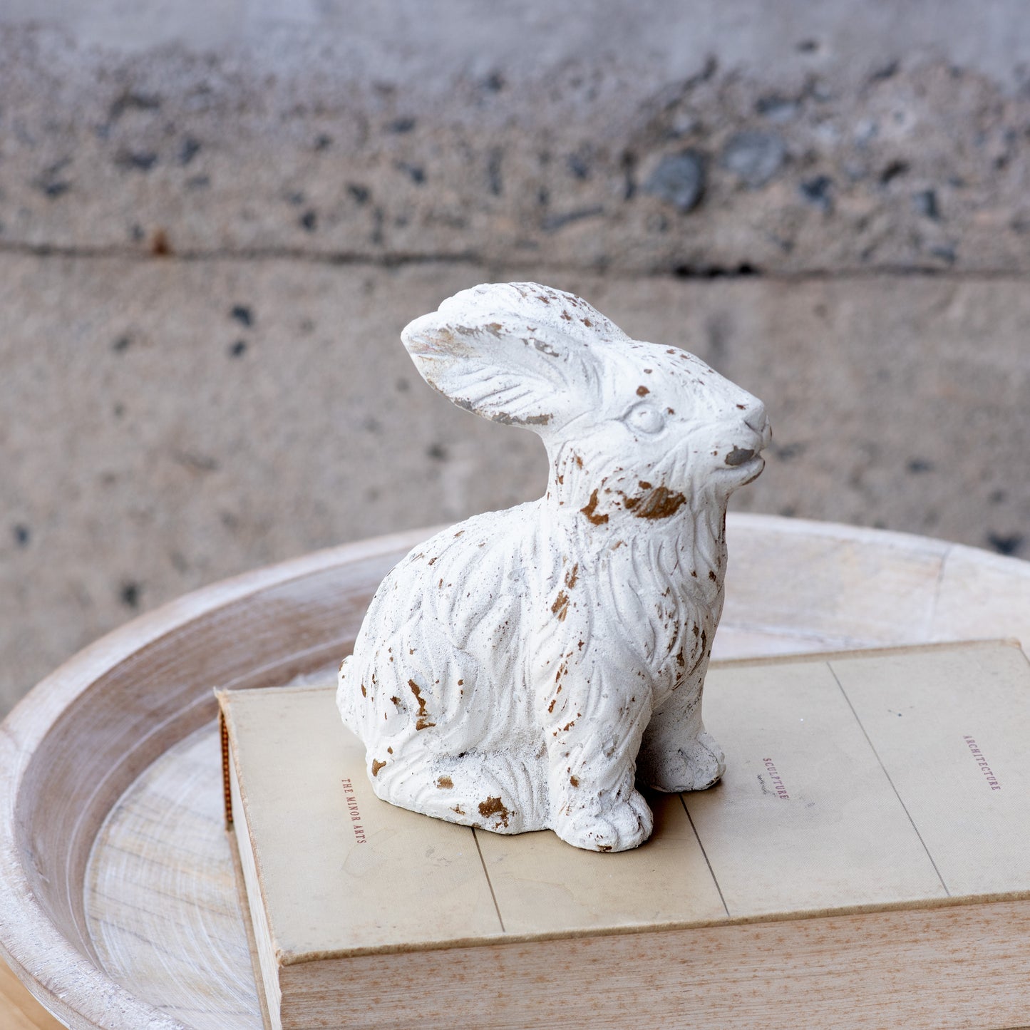5.9" WEATHERED CEMENT RABBIT