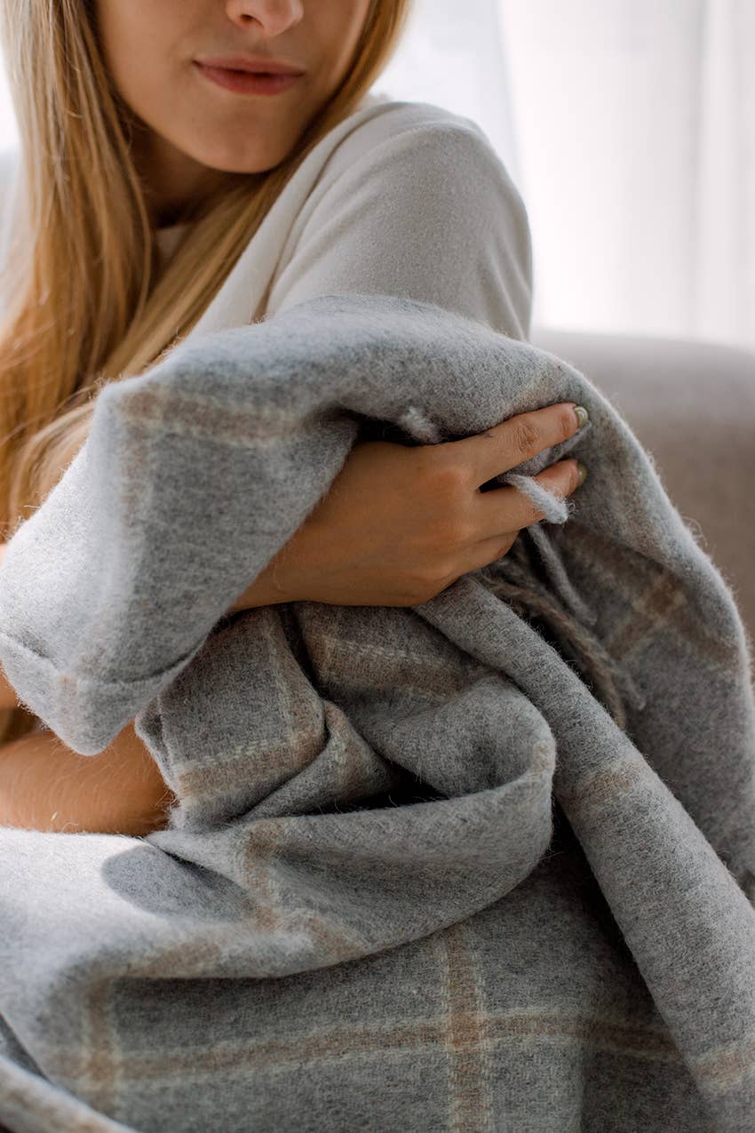 Stowe Throw - in 2 colors