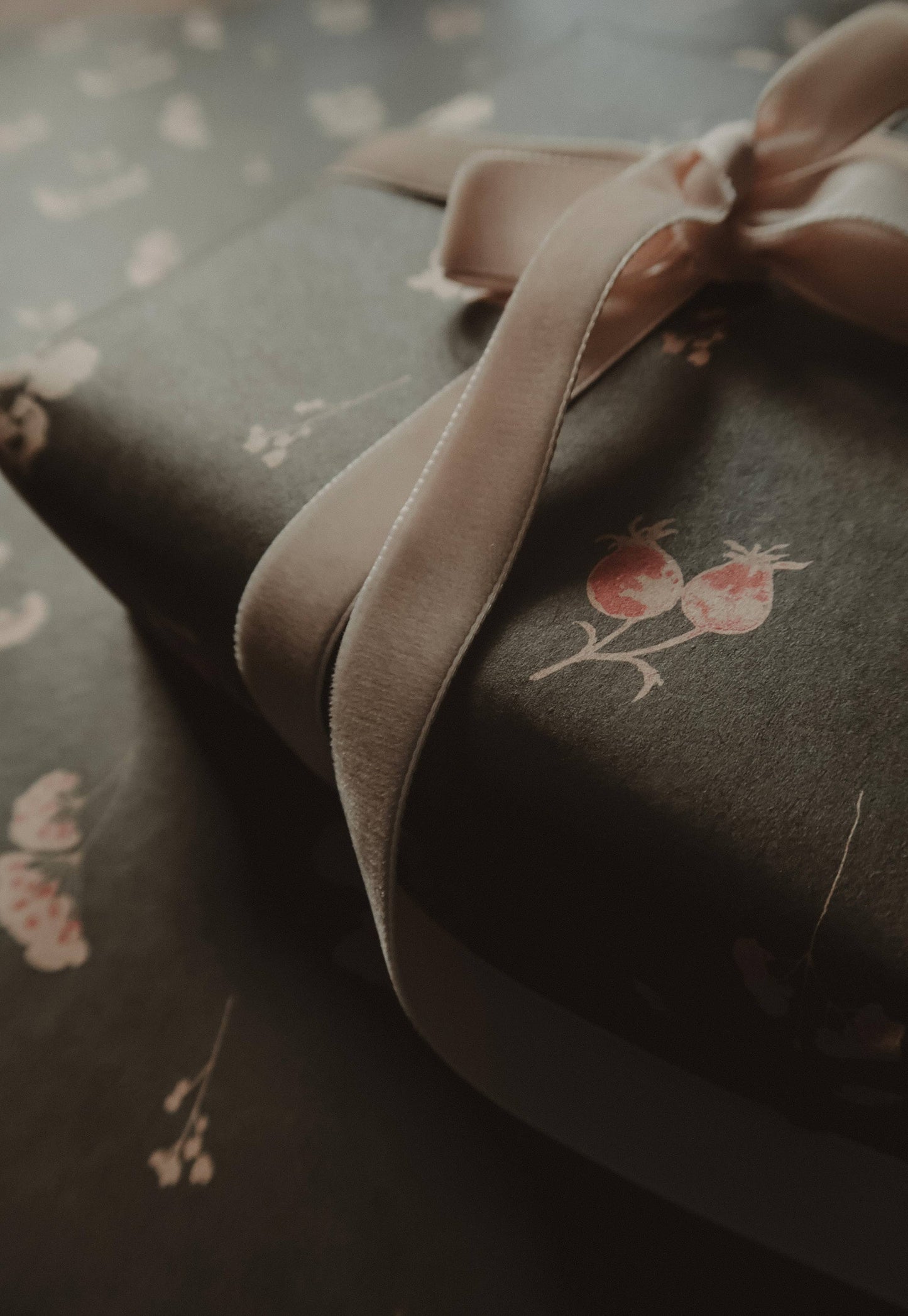Velvet ribbon BEIGE length 2,5m/width 16mm