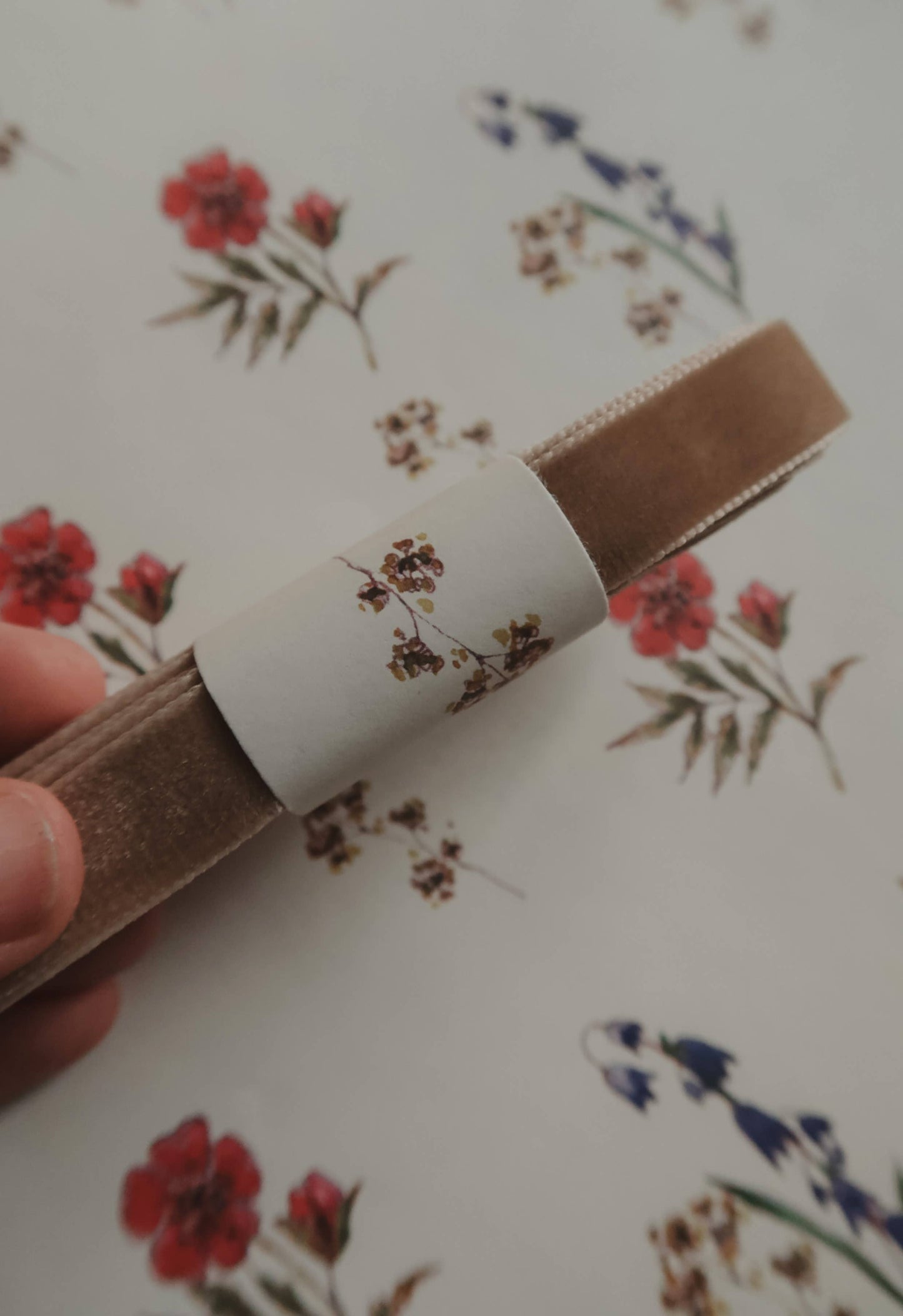 Velvet ribbon LIGHT BROWN length 2,5m/width 16mm