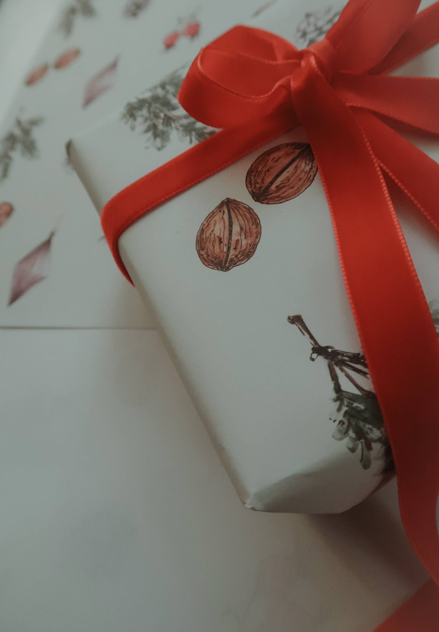 Set Of 3 Pieces Christmas decors white gift paper