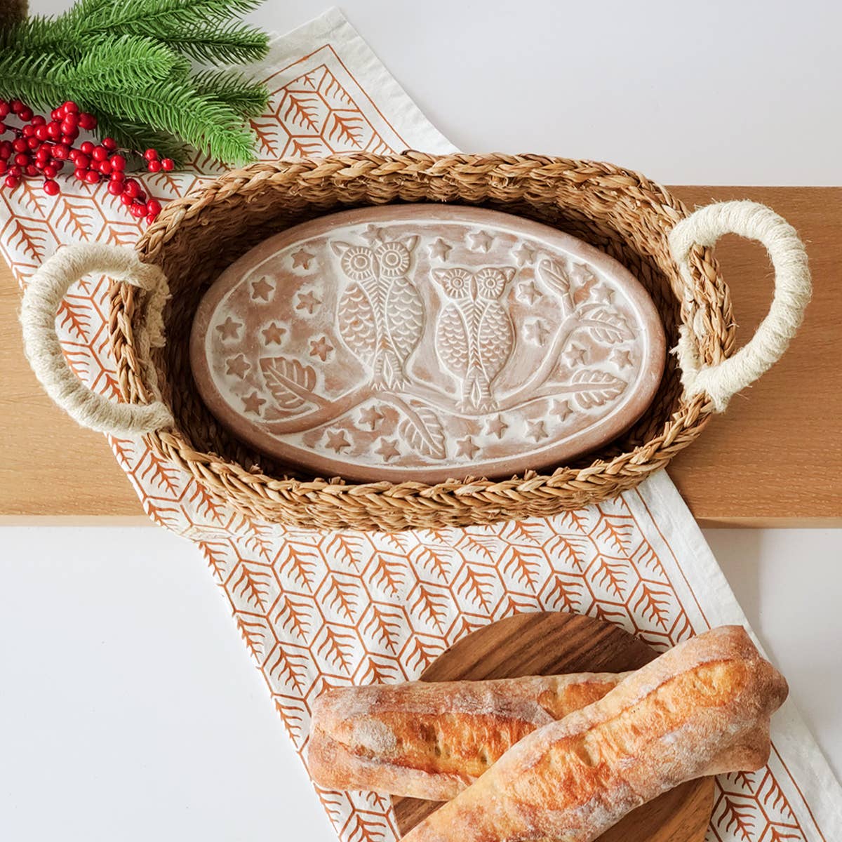 Handmade Bread Warmer & Wicker Basket - Owl Oval