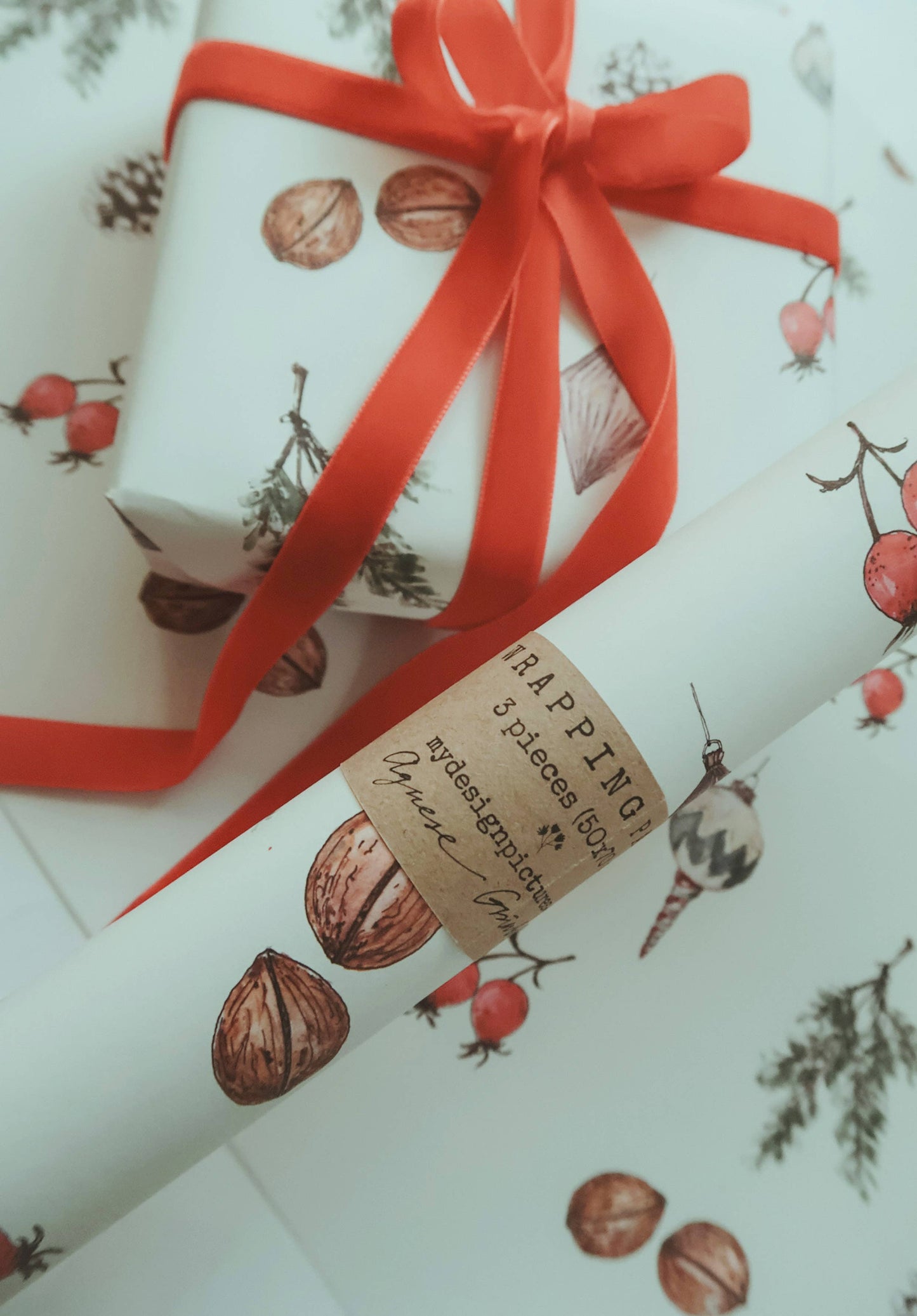 Set Of 3 Pieces Christmas decors white gift paper