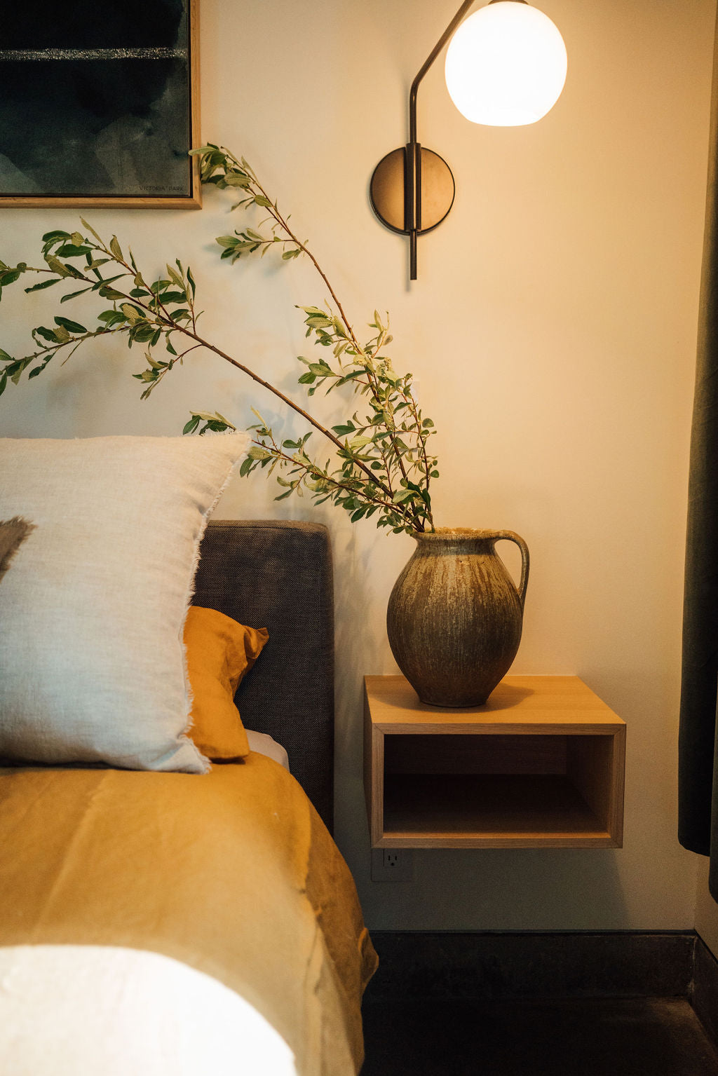 Rhodes Pitcher Vase Large| Reactive Brown