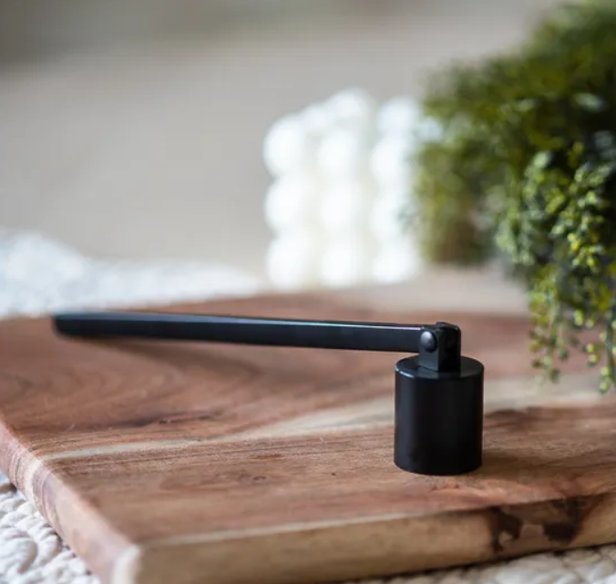 7" BLACK WICK SNUFFER