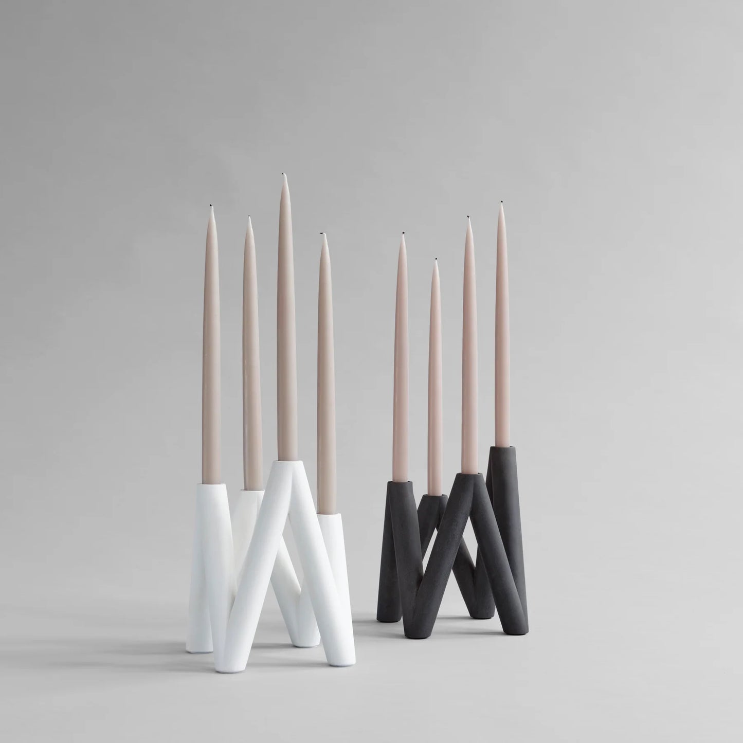 W Candleholder | 2 Colours