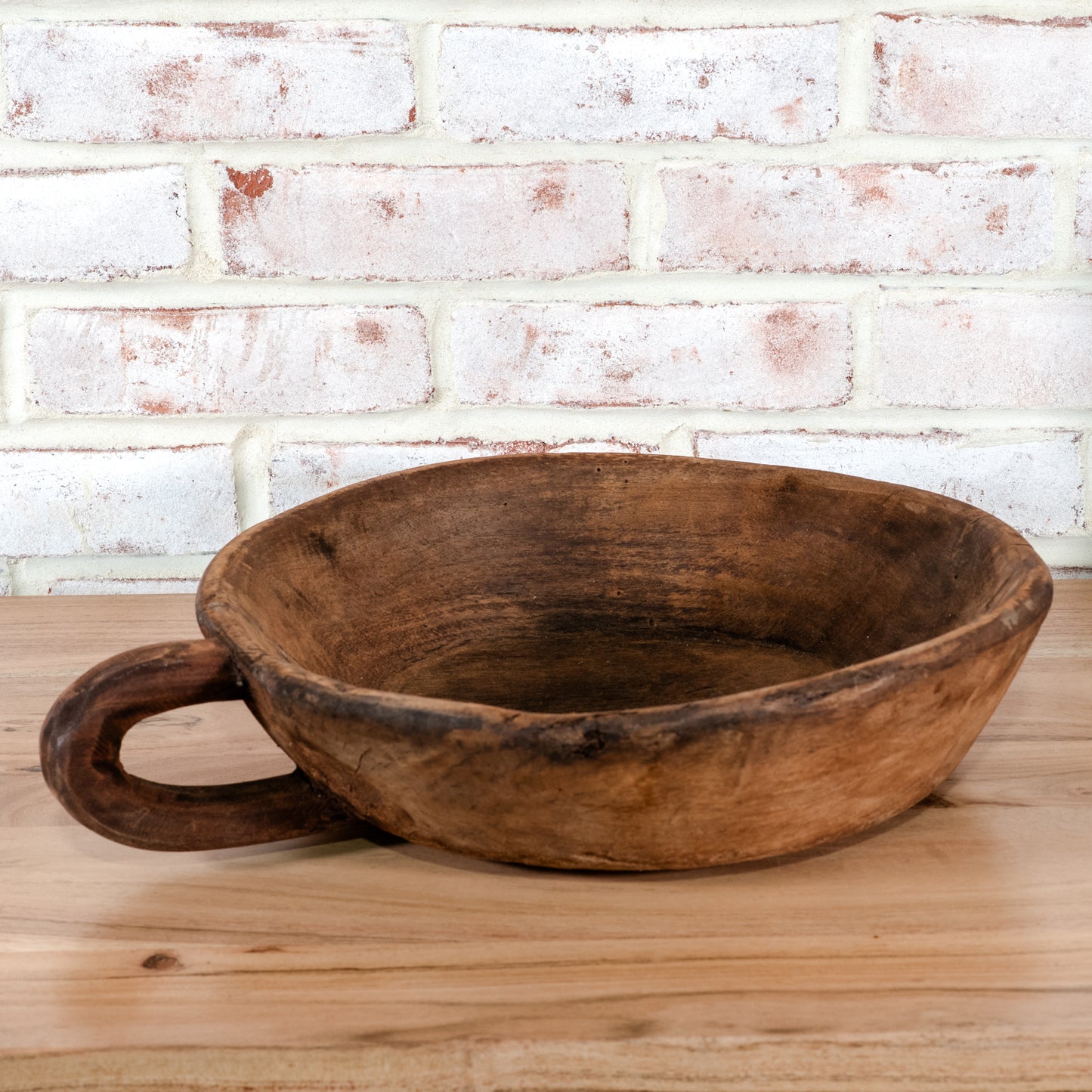 18" WOOD PARAT W/ HANDLE