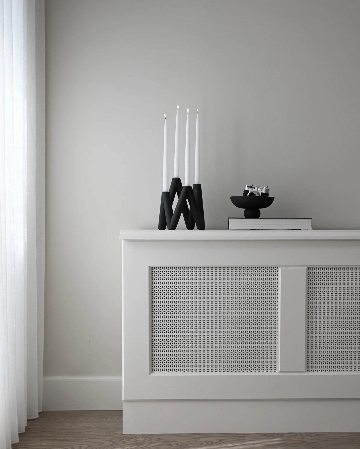 W Candleholder | 2 Colours