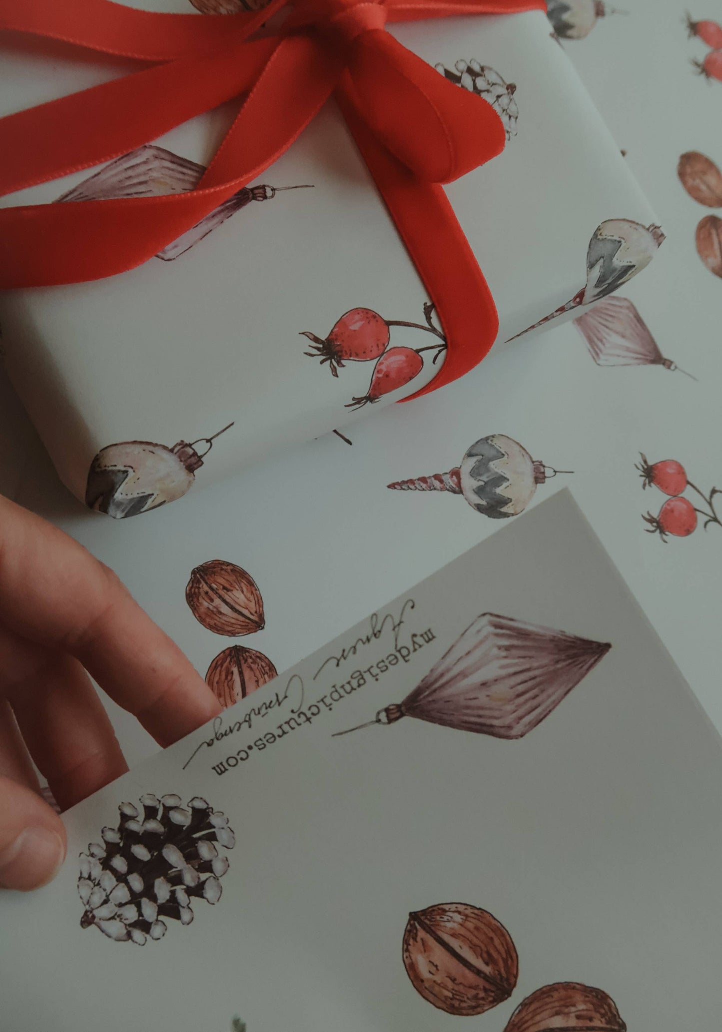 Set Of 3 Pieces Christmas decors white gift paper