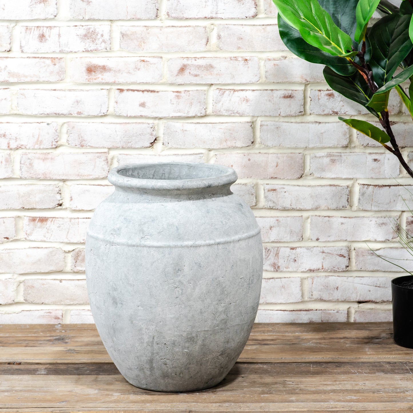 16" LT. CHARCOAL CLAY POT