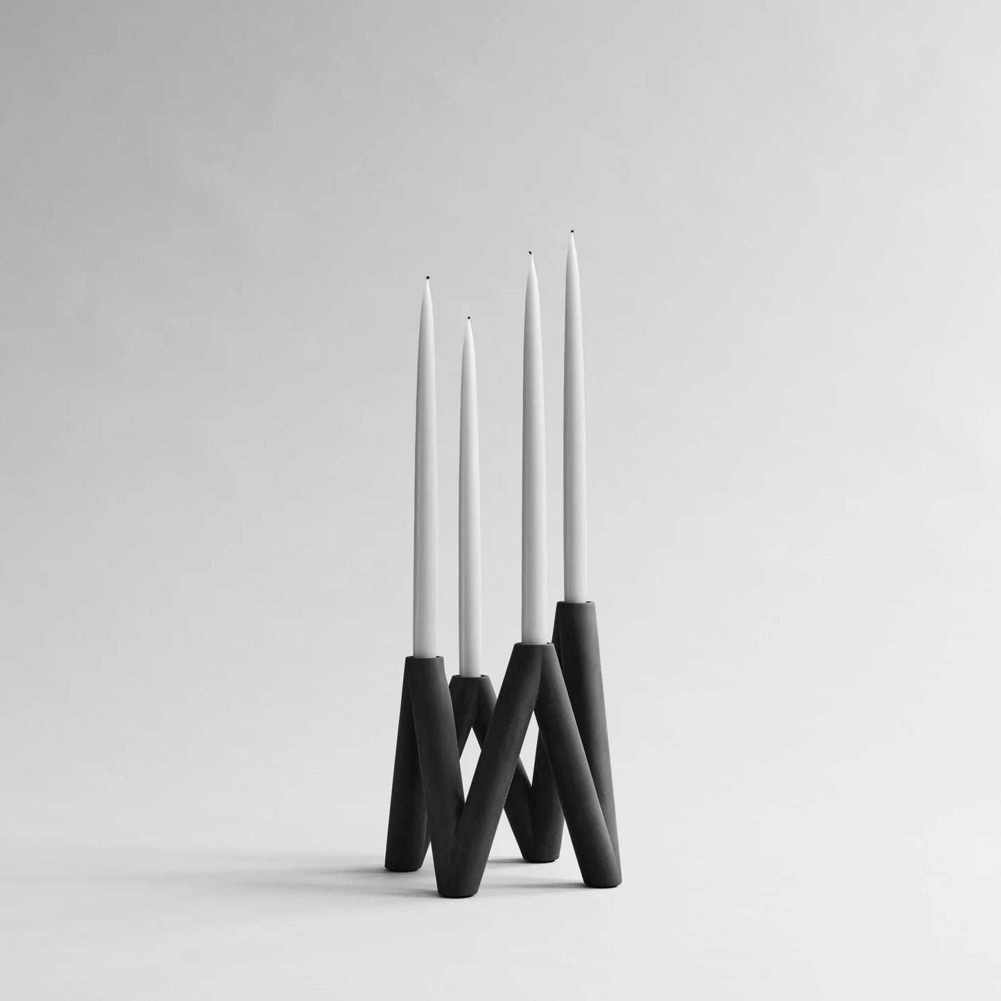 W Candleholder | 2 Colours