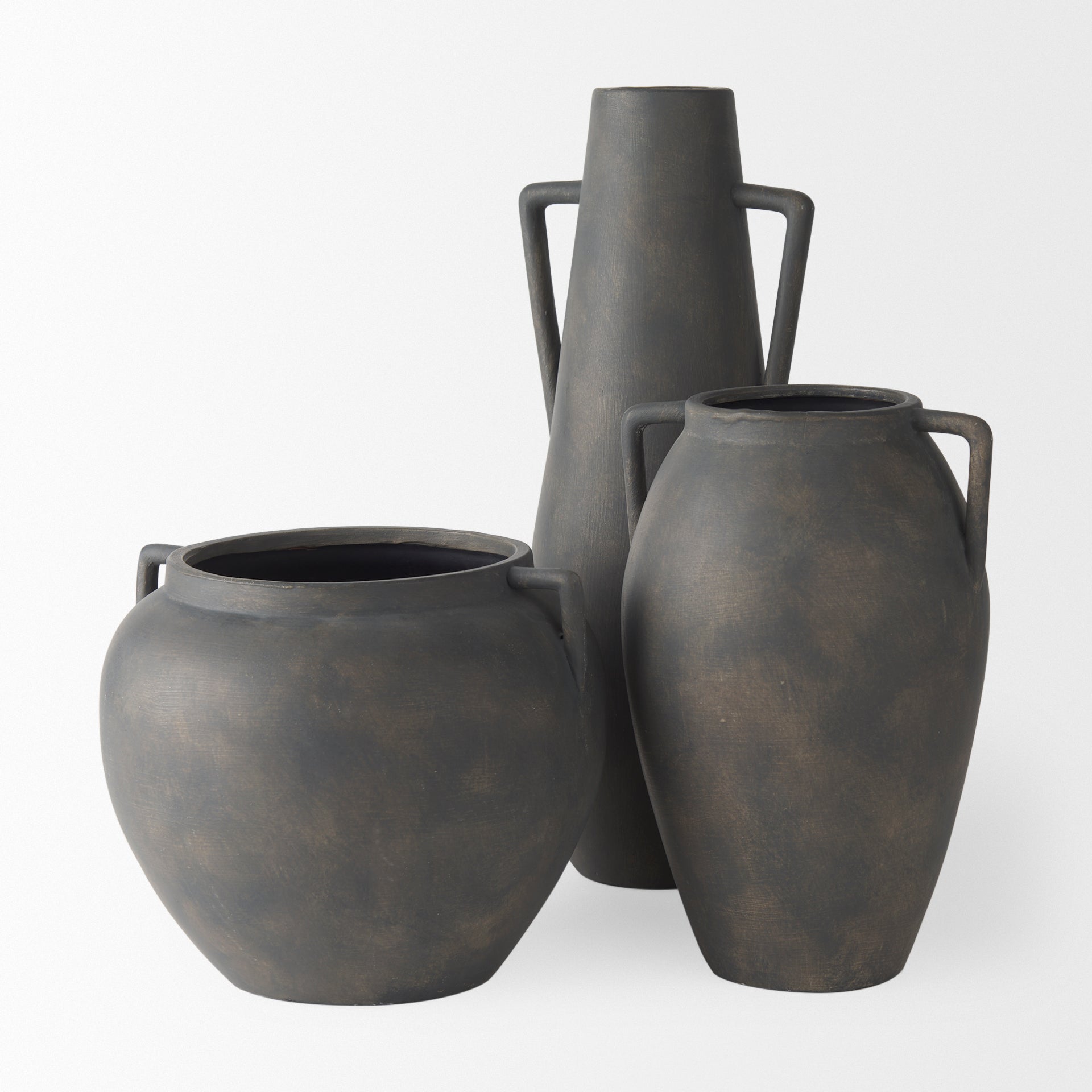 Kilian Medium Vase - Magnolia Lane co. Home + Garden + Gift