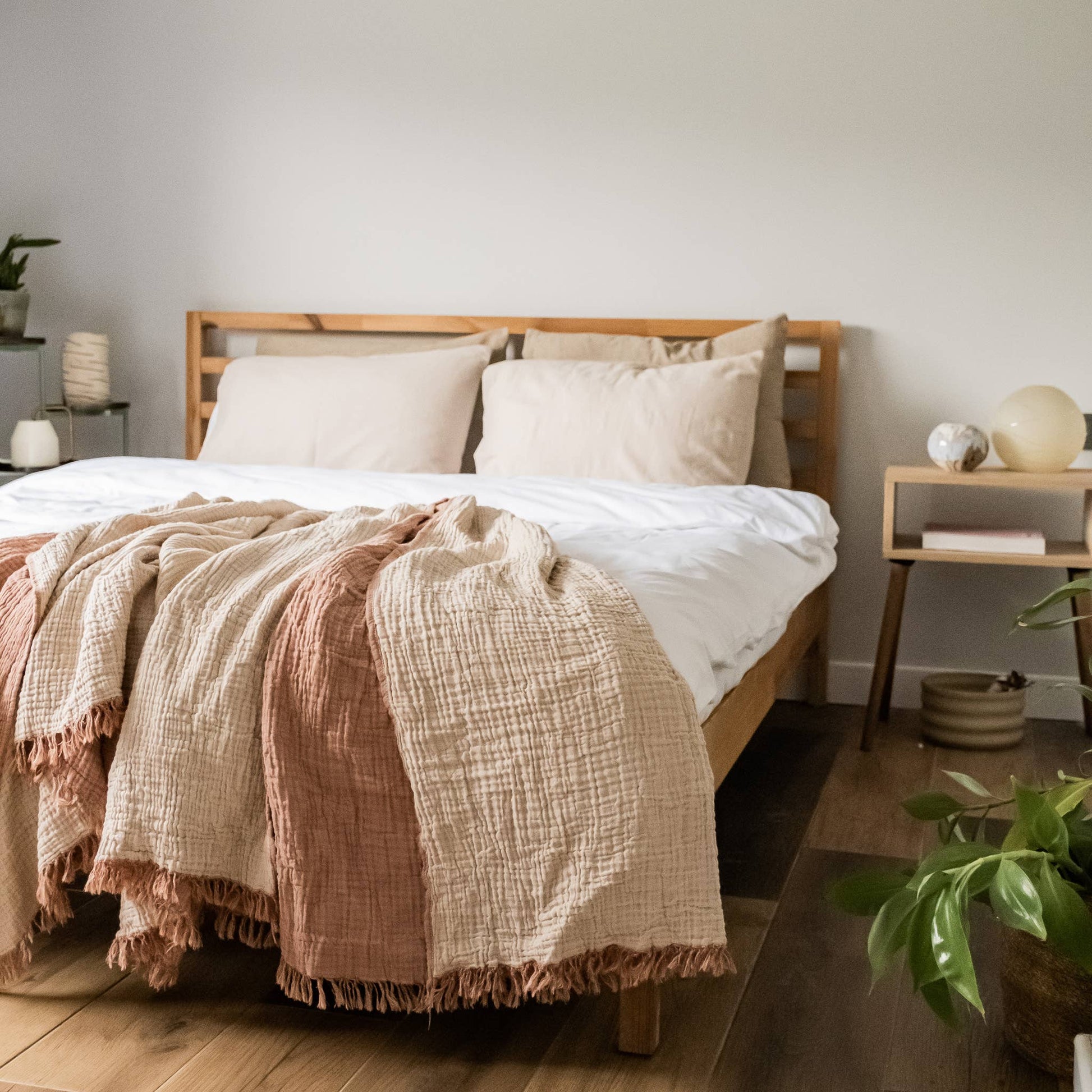 Malvasia Reversible Muslin Gauze Bedspread Blanket Cover W01 - Magnolia Lane co. Home + Garden + Gift