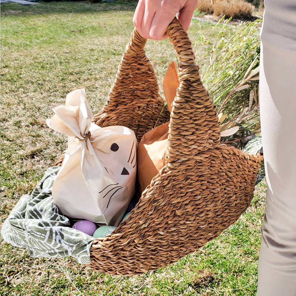 Handwoven Wicker Market Basket l Savar Picnic Basket