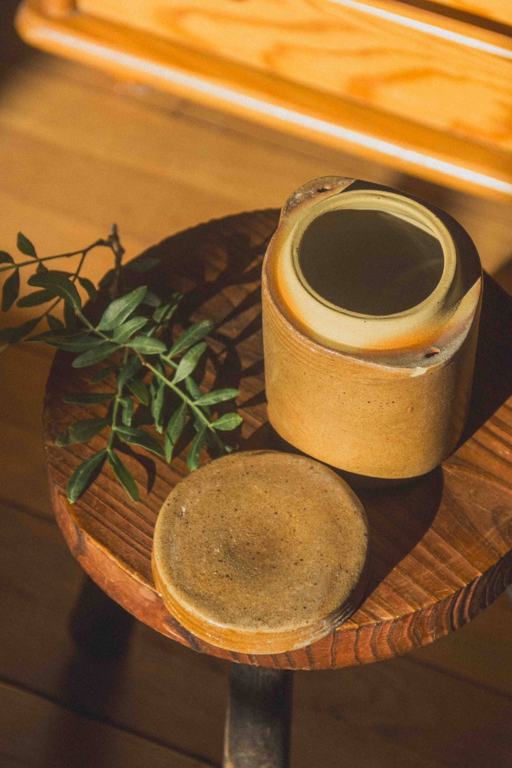 Stoneware pot - Magnolia Lane co. Home + Garden + Gift