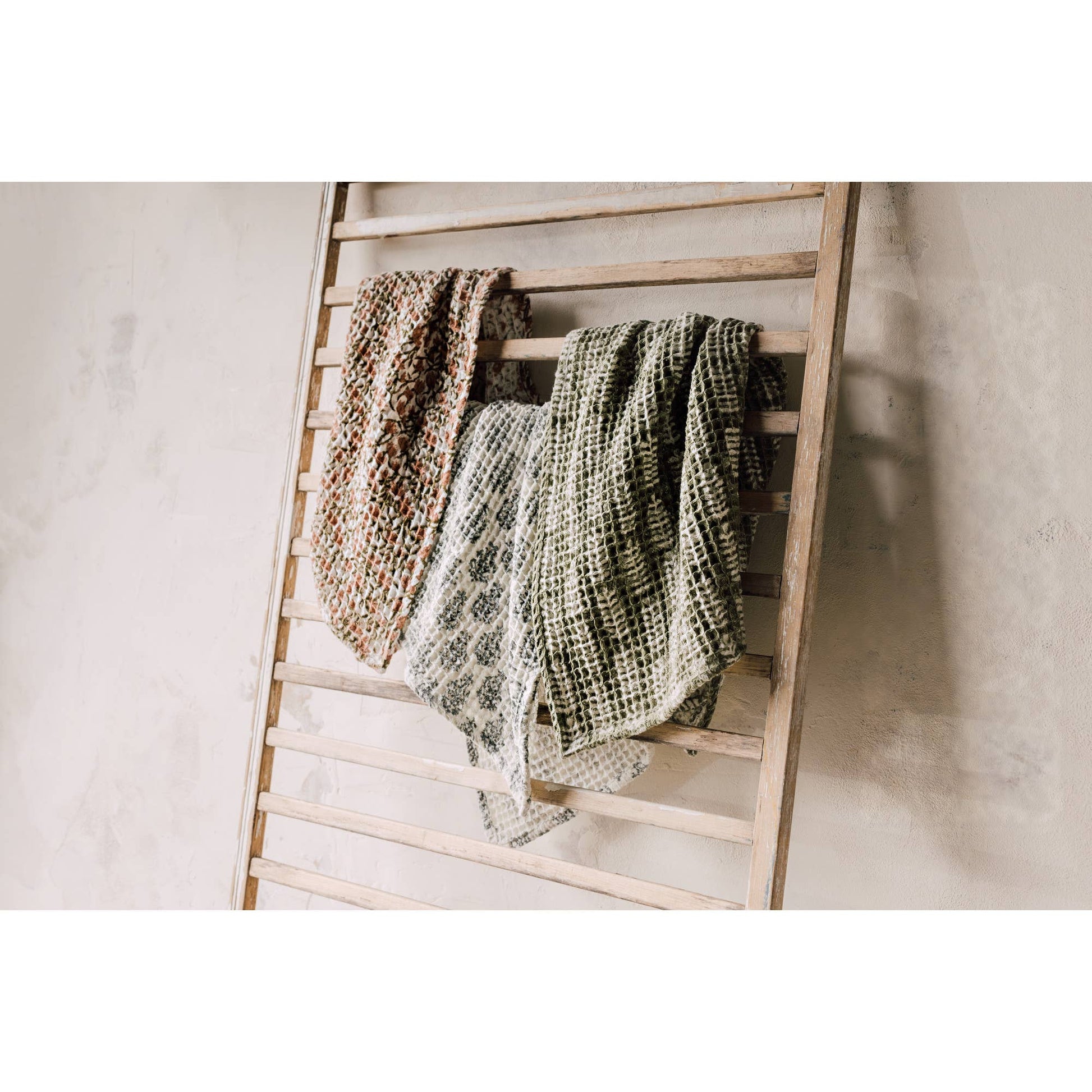 Thrive Block Print Dishtowel - Magnolia Lane co. Home + Garden + Gift