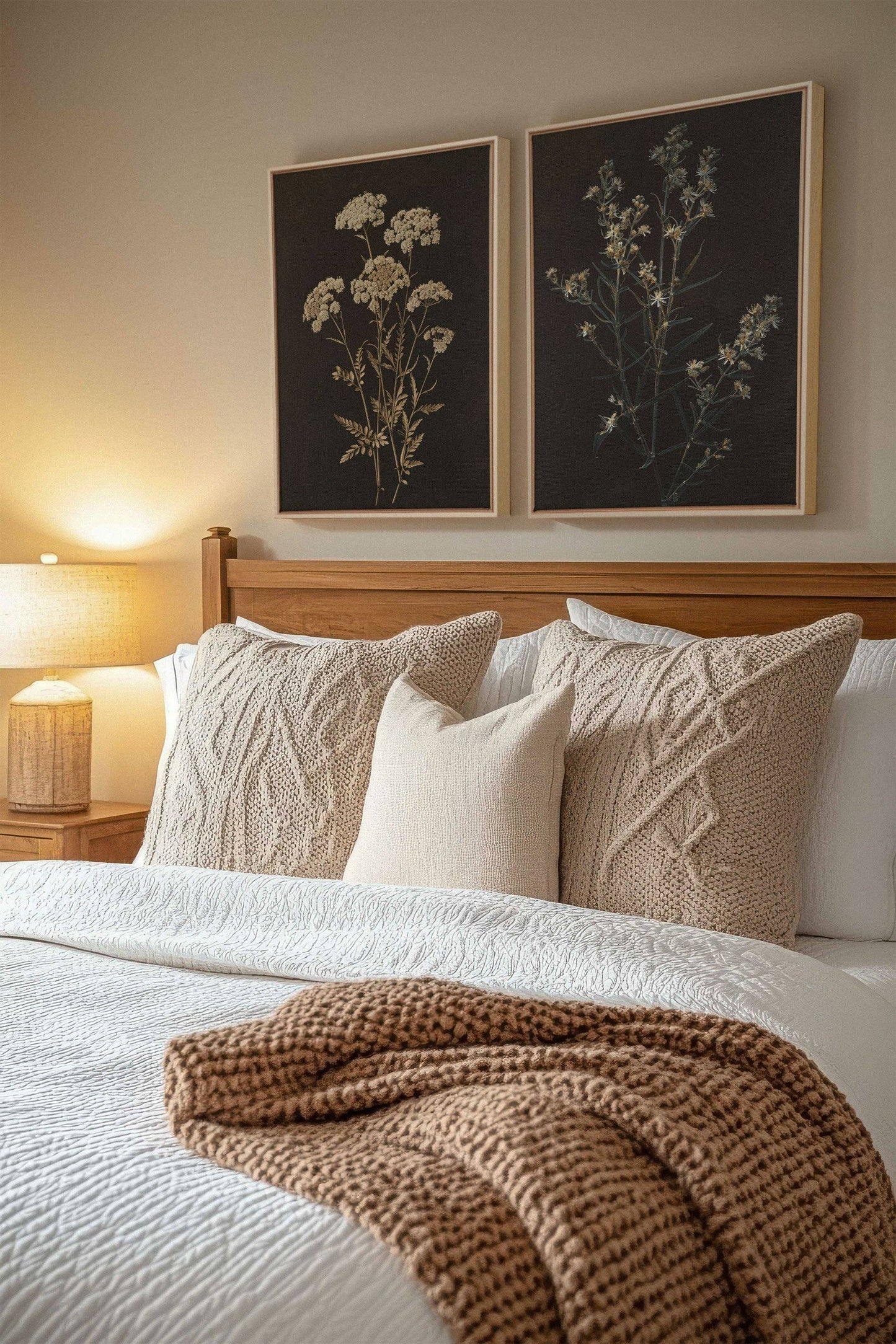 DUO FLEURS PRÉCIEUSES, canvas wall art print - Magnolia Lane co. Home + Garden + Gift