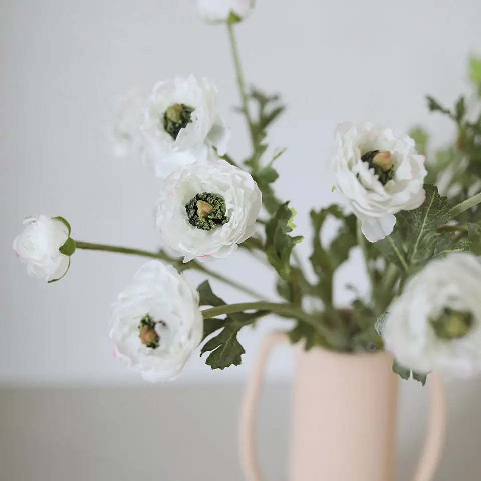 White Ranunculus 18.5"