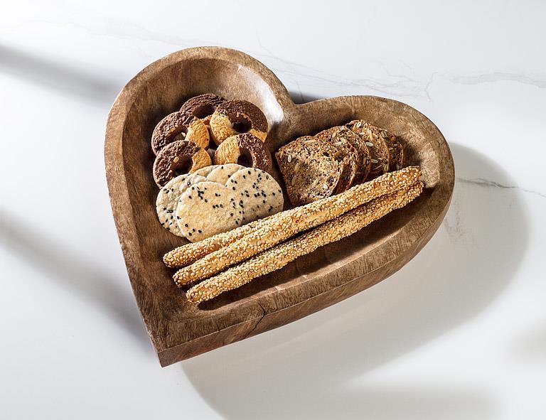 Heart Plate-11.5"L - Magnolia Lane co. Home + Garden + Gift