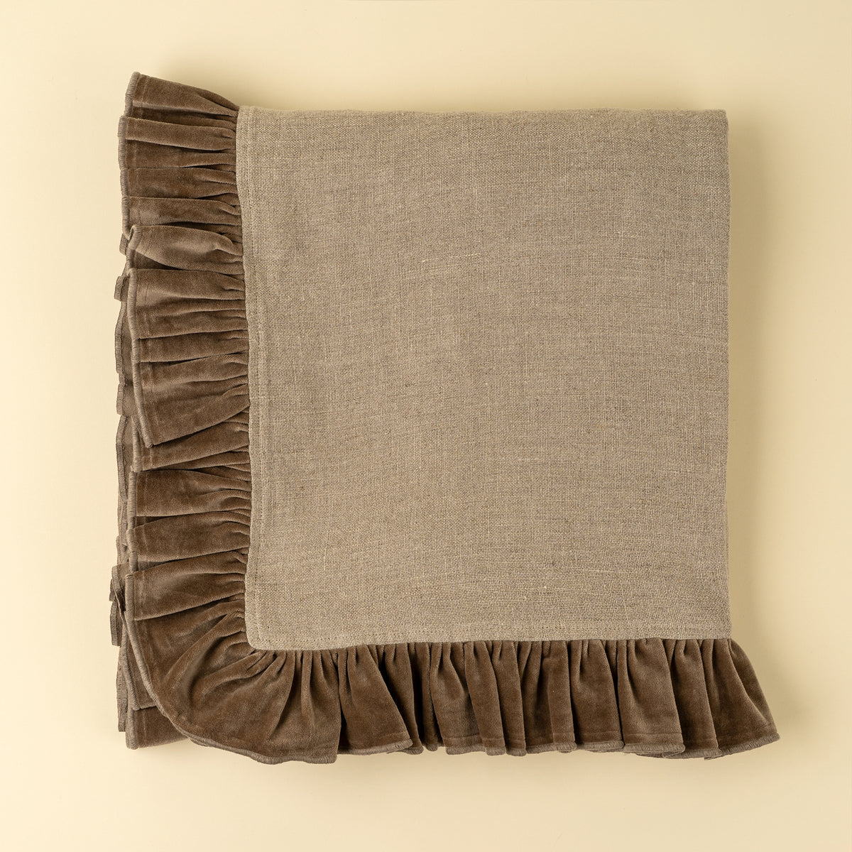 Velvet Ruffle Linen Throw