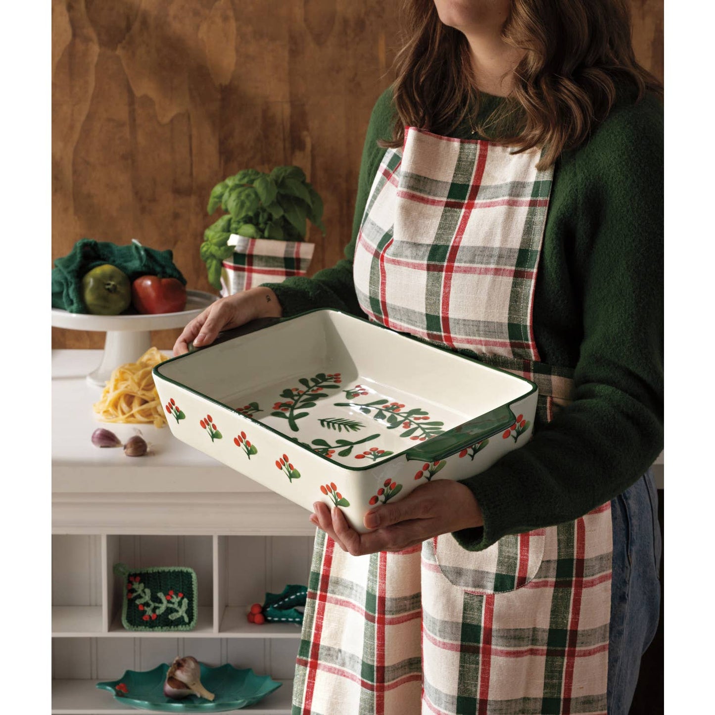 Now Designs Winterberry Christmas Baking Dish