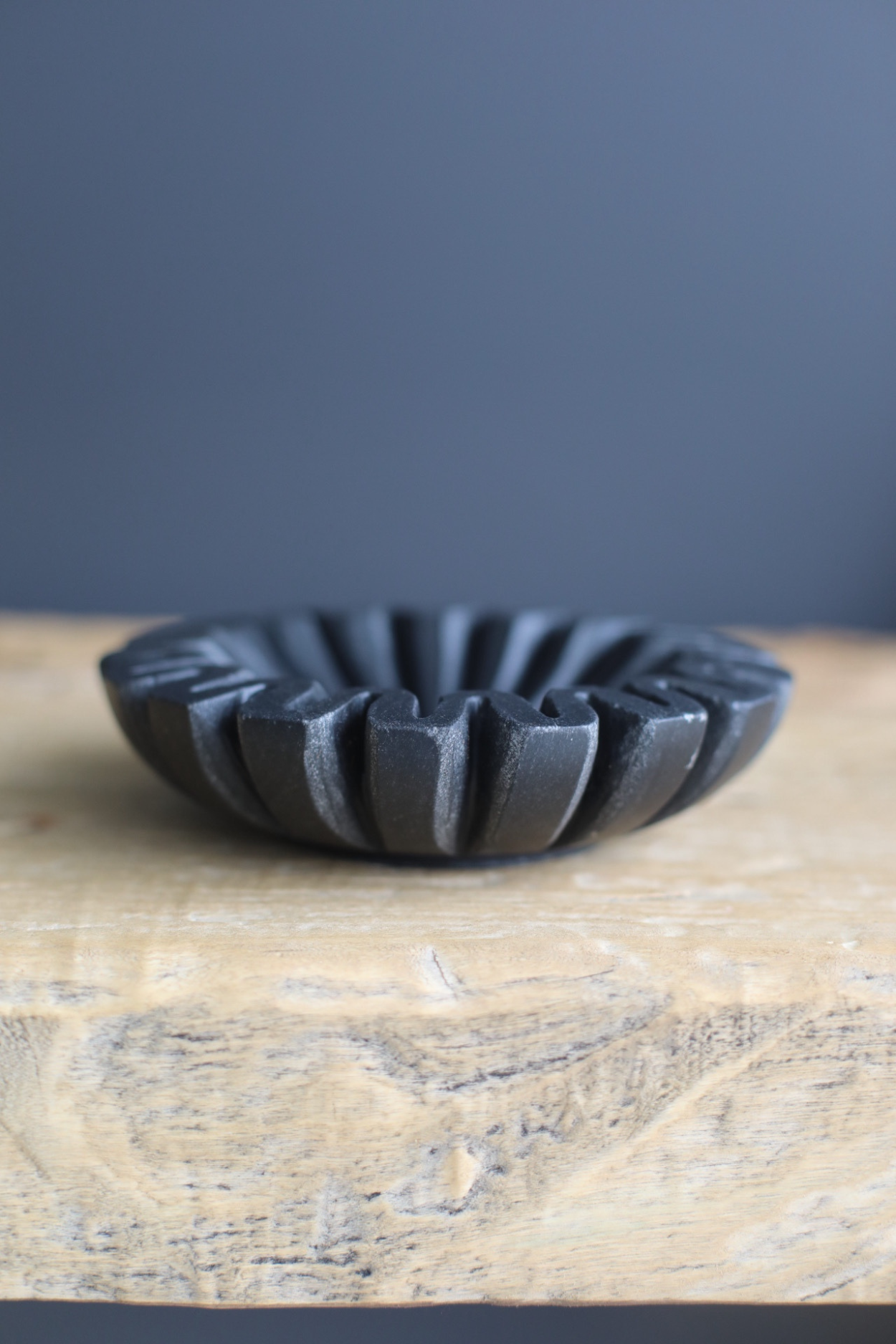 Marble Fluted Scalloped Bowl Black Small