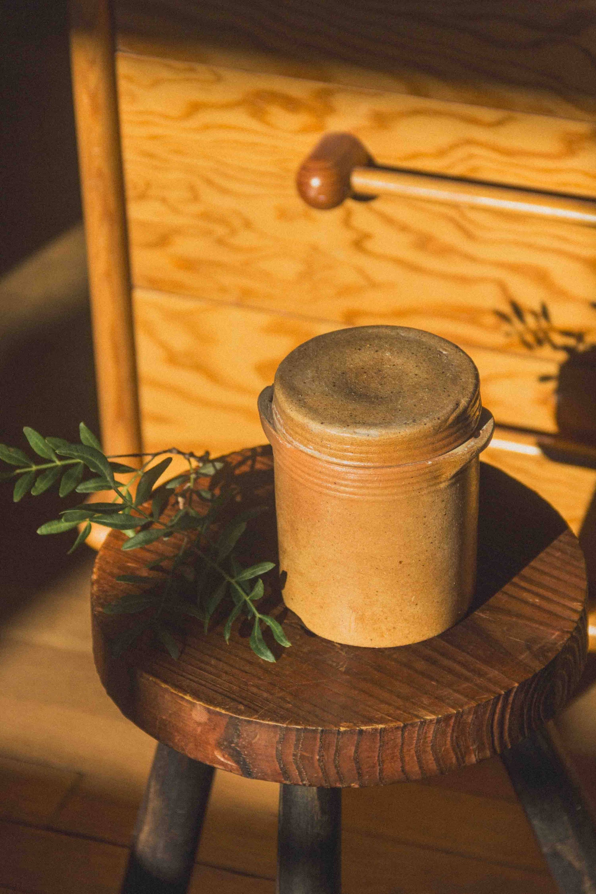 Stoneware pot - Magnolia Lane co. Home + Garden + Gift