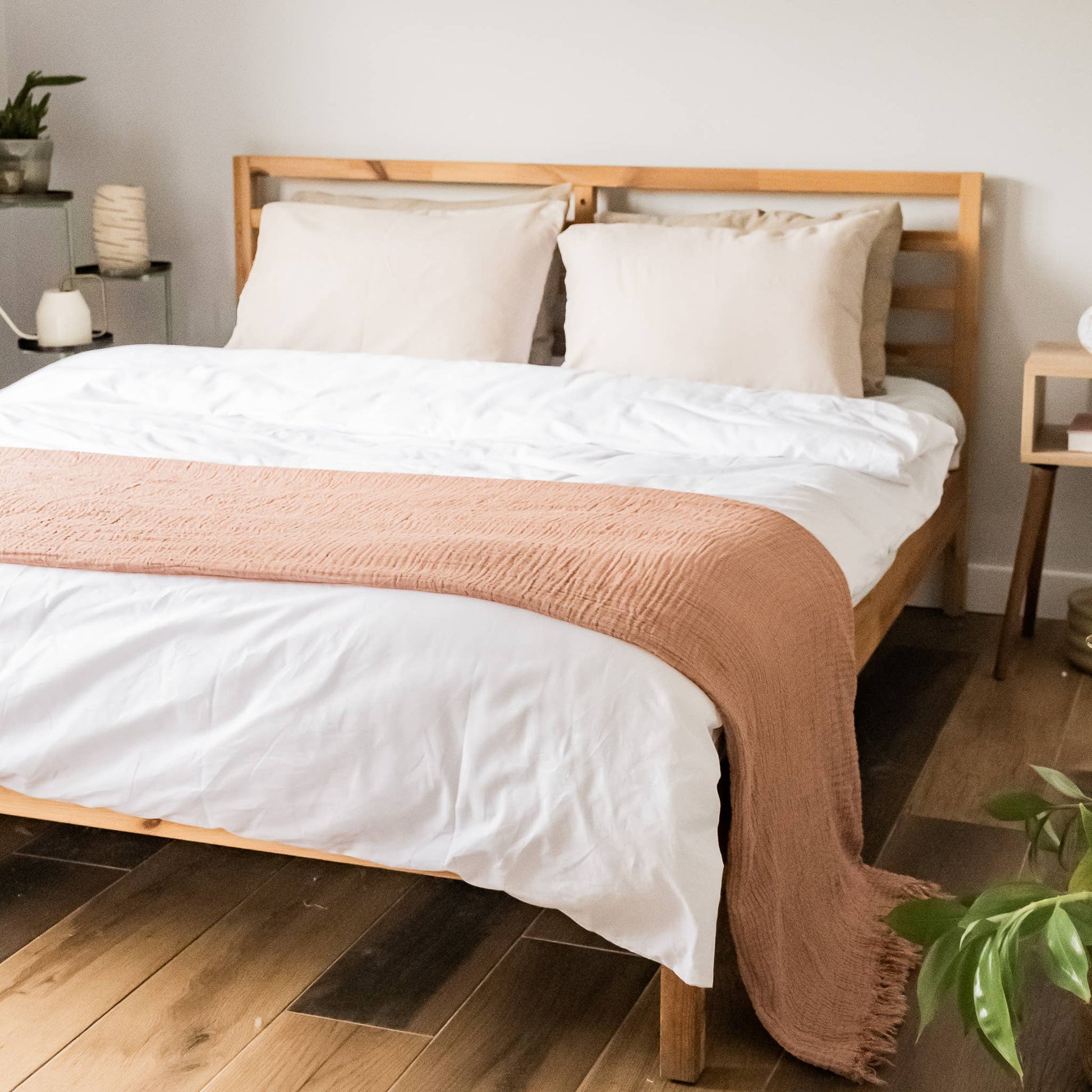 Malvasia Reversible Muslin Gauze Bedspread Blanket Cover W01 - Magnolia Lane co. Home + Garden + Gift