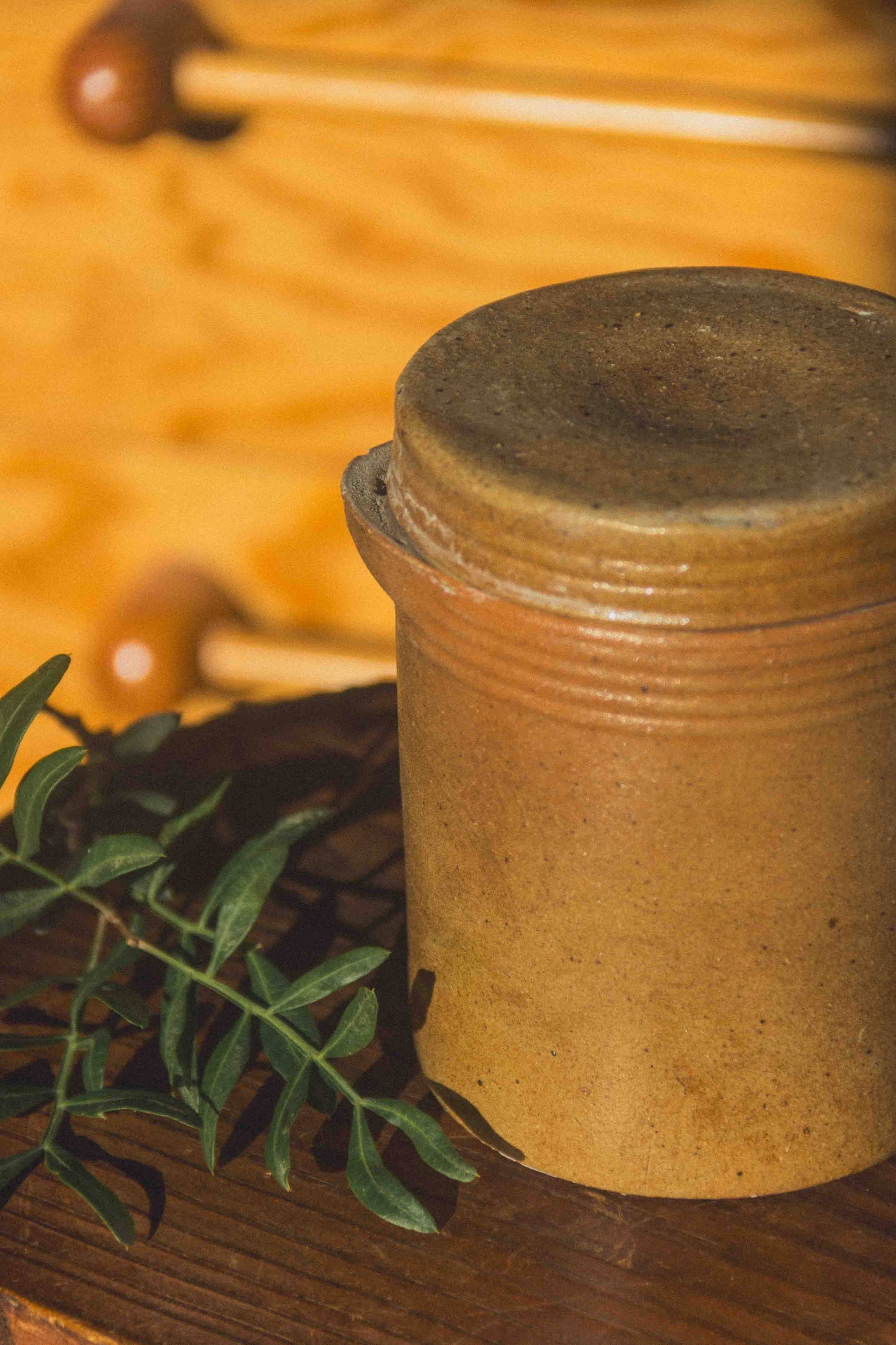 Stoneware pot - Magnolia Lane co. Home + Garden + Gift